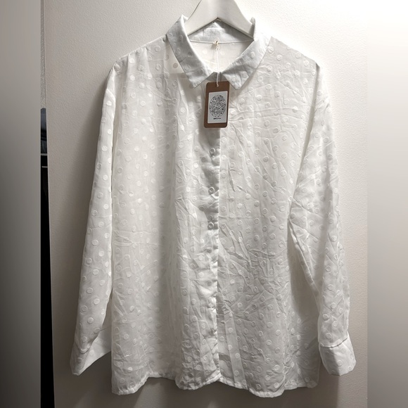 NWT BOHEMIA WHITE DOTS BUTTON UP SHIRT/SIZE M/SEMI-SHEERS - Picture 1 of 9